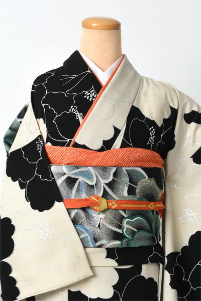 振袖[モノトーン/牡丹]