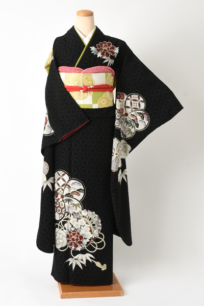 振袖[九重/黒地・ねじり梅]