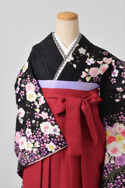 卒業袴（黒・百花繚乱）