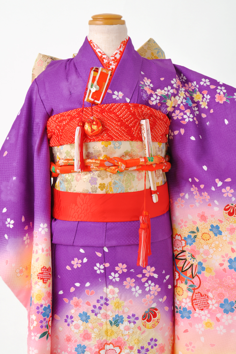 七歳祝着(紫に黄色のボカシ地・桜とてまり)