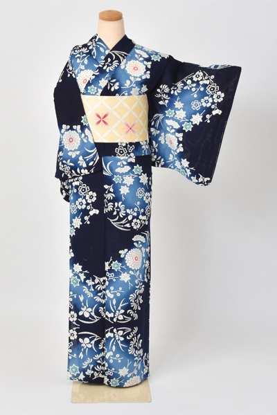 ゆかた（藍色に花）