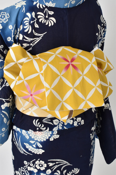 ゆかた（藍色に花）