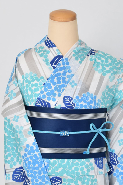 ゆかた[山本彩]縞に紫陽花