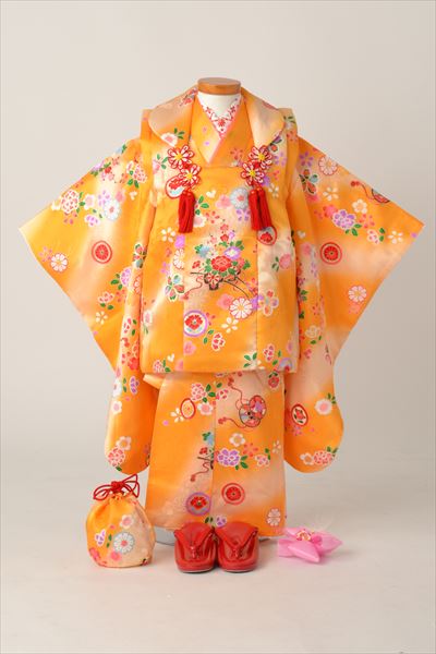 被布・着物（黄色ぼかし・花車）
