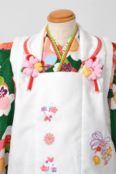 被布(白地に毬)着物(深緑地に花々)