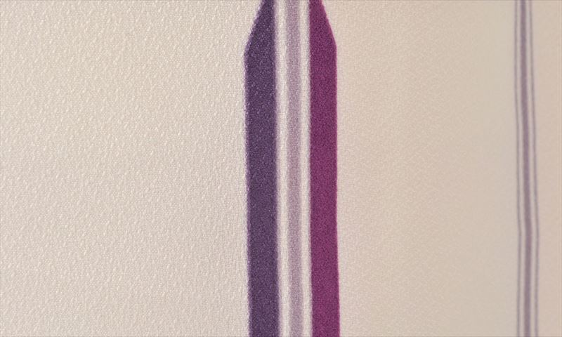 小紋［白地の矢絣模様］