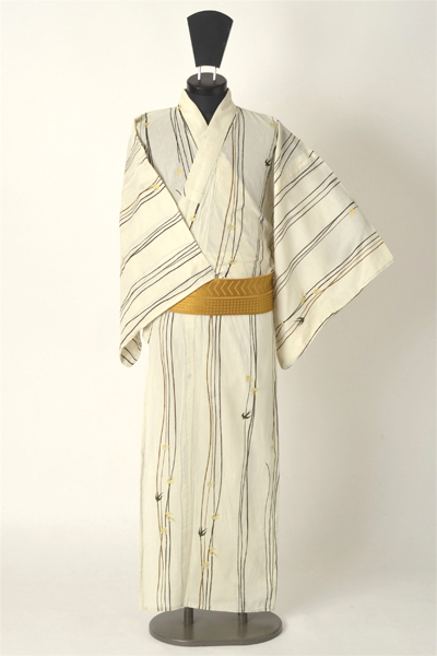 浴衣［169〜179ｃｍ］(生成地にツバメ模様)