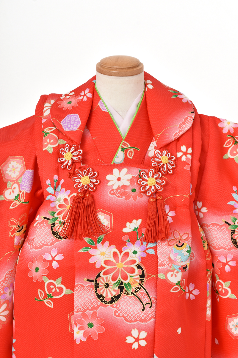 三歳女児祝着【赤色に花車】